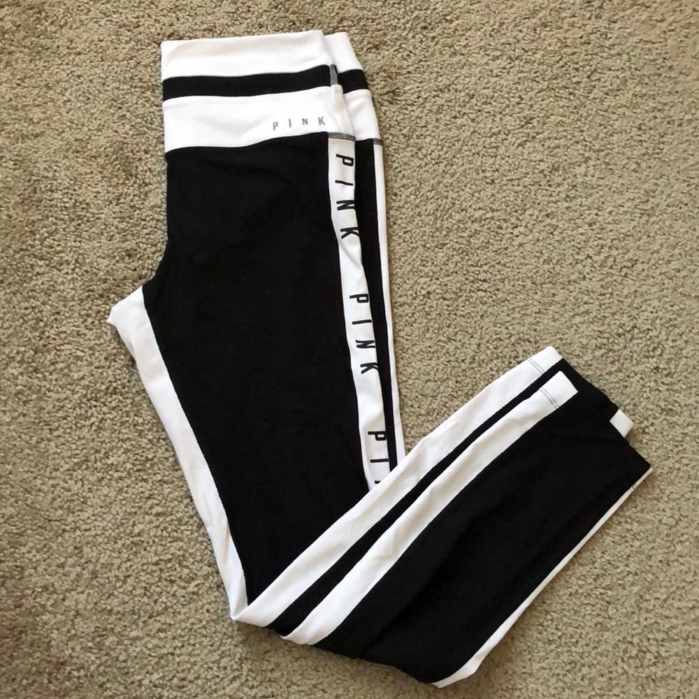 PINK Ultimate Leggings (Size M)